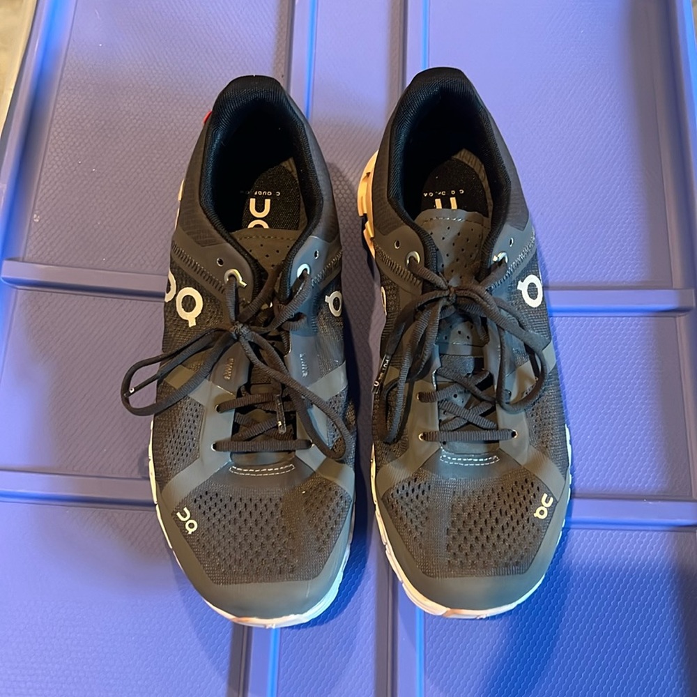 On cloud running shoes!! Women’s size 6.5